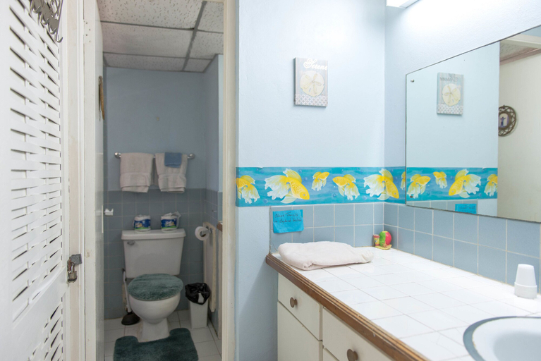 Bathroom 4, Montego Bay Club Beach Resort