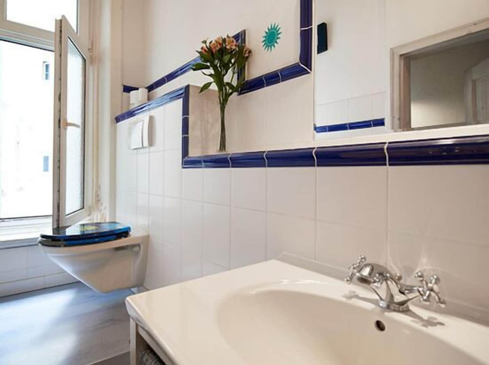 Bathroom 3, Gaestezimmer auf St. Pauli, Hamburg