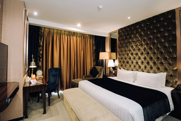 Bedroom 16