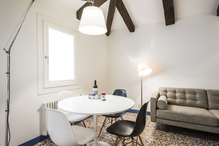 Living area 5, MYSWEETPLACE - Ca' d'Oro Family Apartment, Venezia
