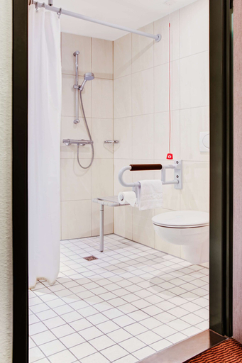Bathroom 5, IntercityHotel Mainz, Mainz