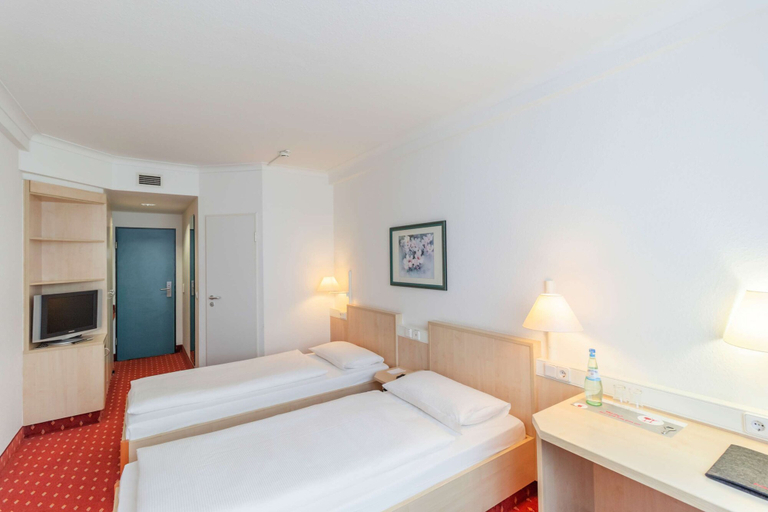 Bedroom 2, IntercityHotel Schwerin, Schwerin
