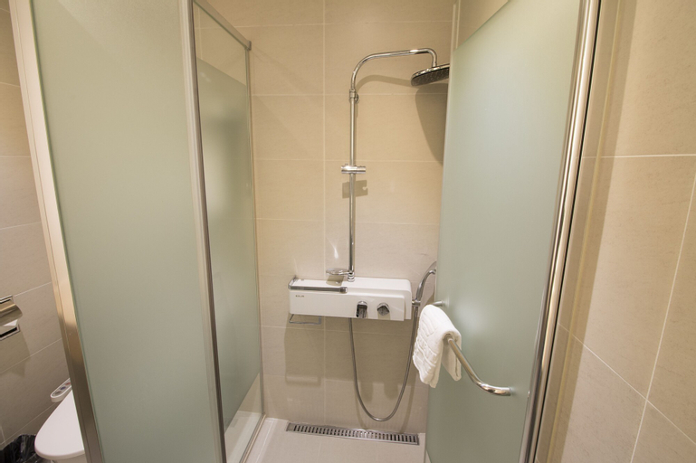 Bathroom 3