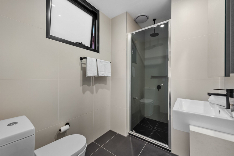 Bathroom 4, StayCentral Northcote Townhouse With Study, Melbourne