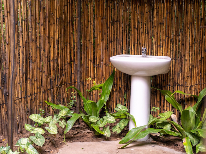 Bathroom 4, Sky Island Resort, Matutuíne
