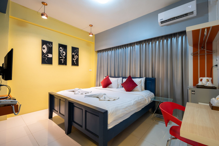 Bedroom 3, The Iconic Hotel, Muang Ranong