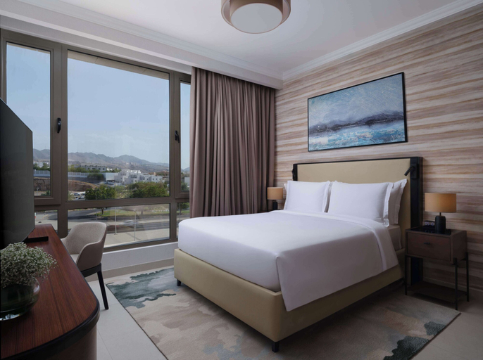 Bedroom 3, DoubleTree by Hilton Muscat Qurum, Muttrah