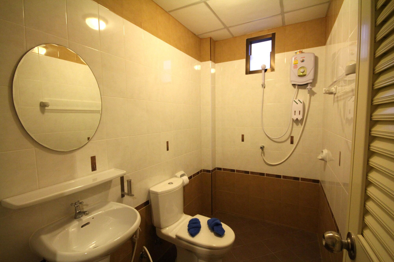 Bathroom 3, Lemonade Boutique Inn, Ko Lanta