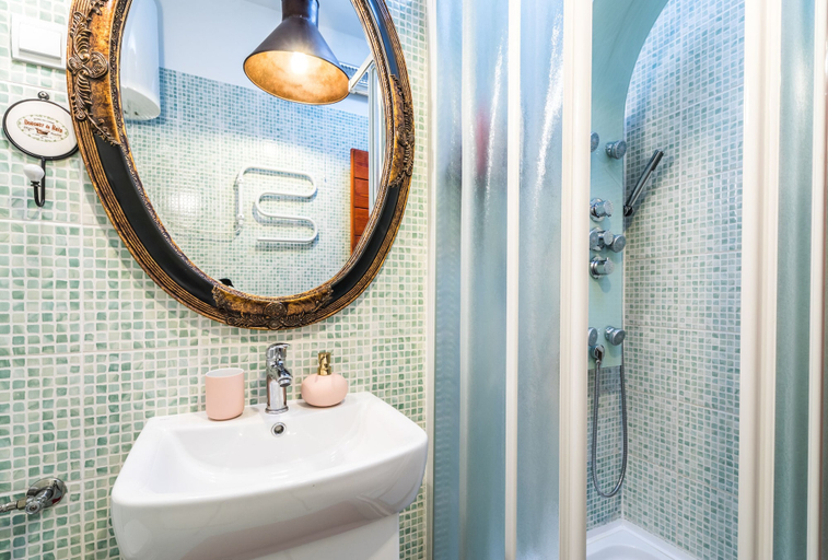 Bathroom 4, Emperor's Suites, Split