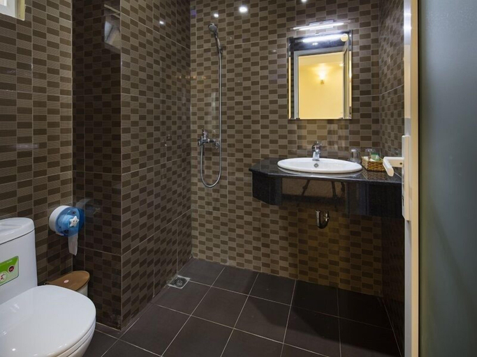 Bathroom 2, Lucky Phu Quoc Hotel, Phú Quốc