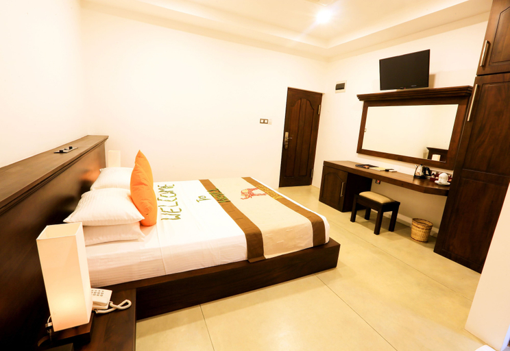 Bedroom 3, Rajarata Hotel, N. Palatha East