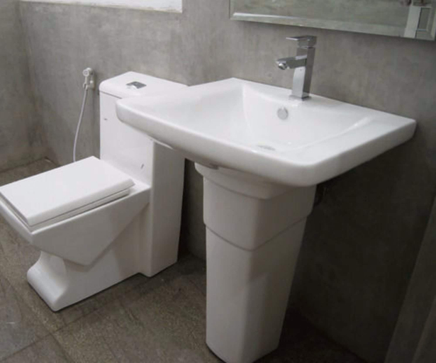 Bathroom 4, Leighton Resort, Negombo