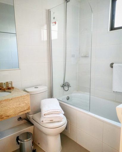 Bathroom 3, Apart Hotel Viva Providencia, Santiago