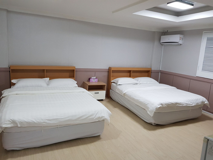 Bedroom 7