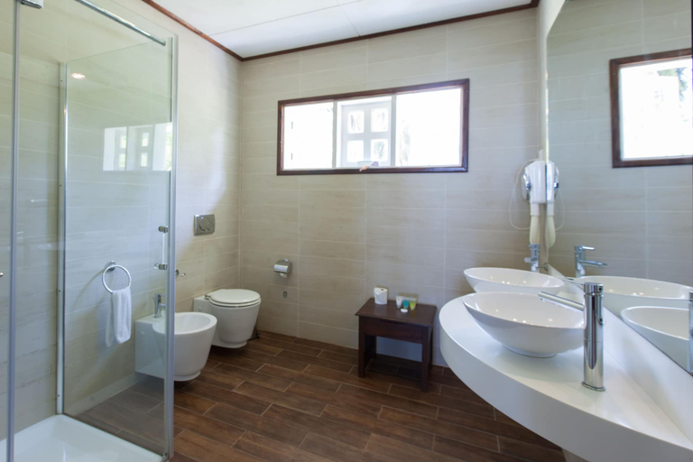 Bathroom 3, La Digue Island Lodge