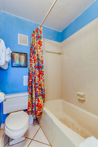 Bathroom 3, The Summit by Forehand Rentals, Bay