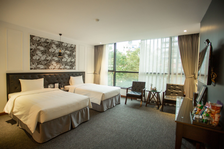 Adeline Hotel, Cầu Giấy