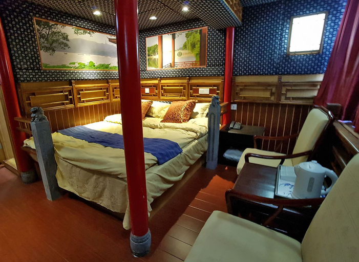 Bedroom 4, Yangshuo Li River Gallery Lodge, Guilin