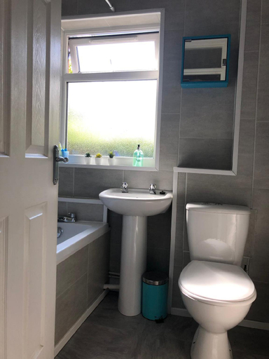 Others 4, In City Centre / Parking / Private Entrance, Belfast
