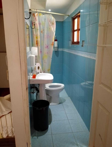 Bathroom 4, Hostal Ruinas de San Sebastian - Hostel, León