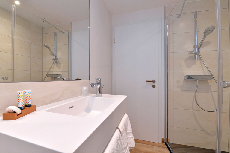 Bathroom 4, Hôtel l'Abbaye d'Alspach, Haut-Rhin