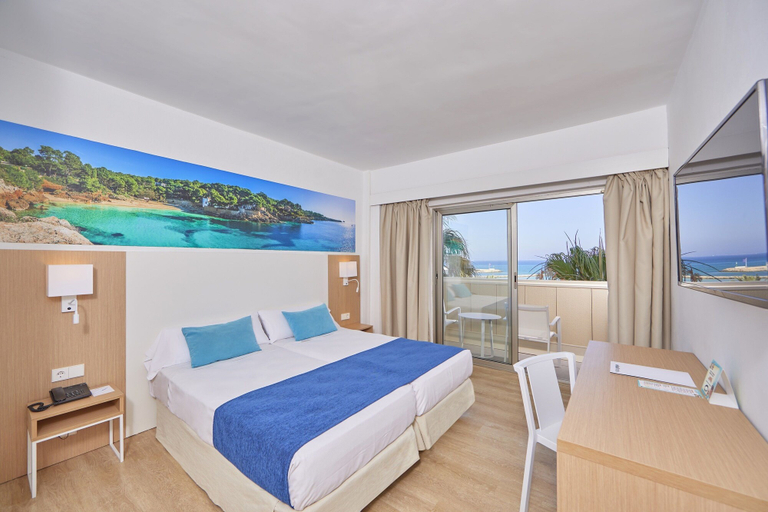 Bedroom 4, whala!beach Hotel & Apartments, Baleares