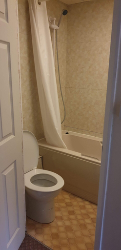 Bathroom, The Huntsman Hotel, Monmouthshire