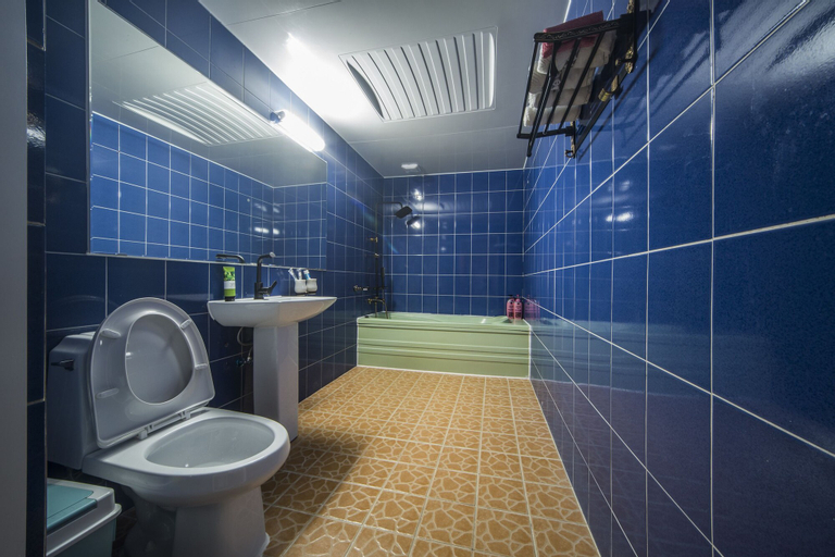 Bathroom 3