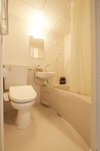 Bathroom 25