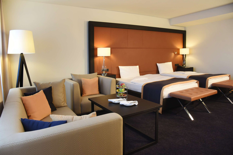 Bedroom 3, Steigenberger Hotel Bad Homburg, Hochtaunuskreis