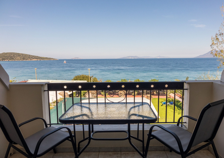 Others 5, Apollon Hotel, Peloponnese