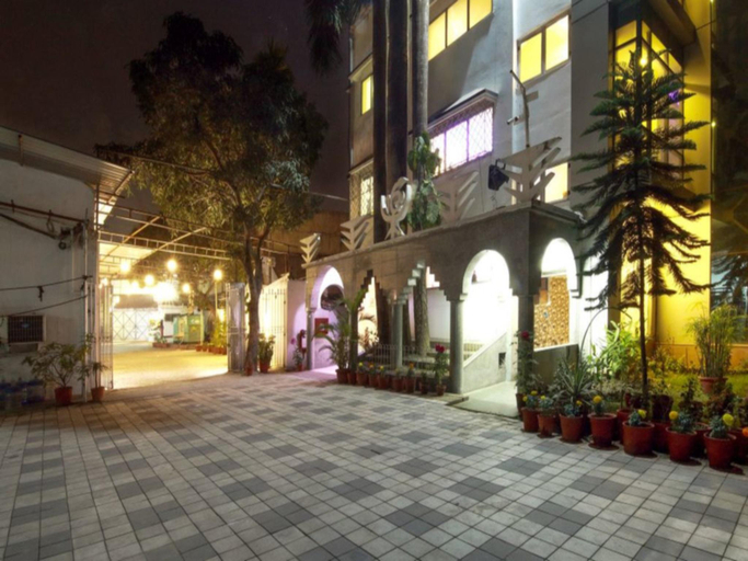 Others 4, Hotel Sher E Punjab, North 24 Parganas