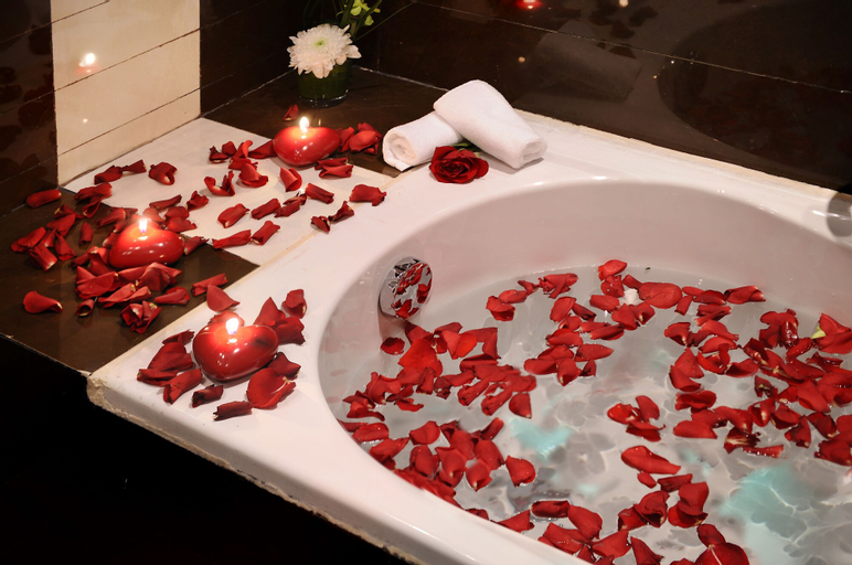Bathroom 15