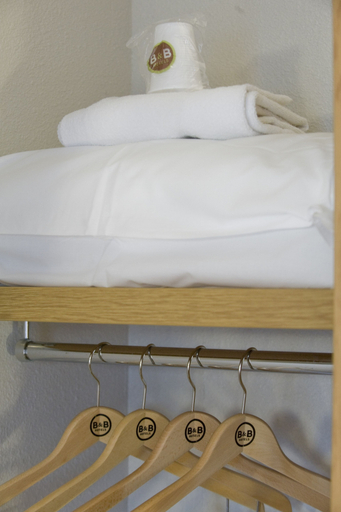 Bedroom 4, B&B HOTEL Maubeuge Louvroil, Nord
