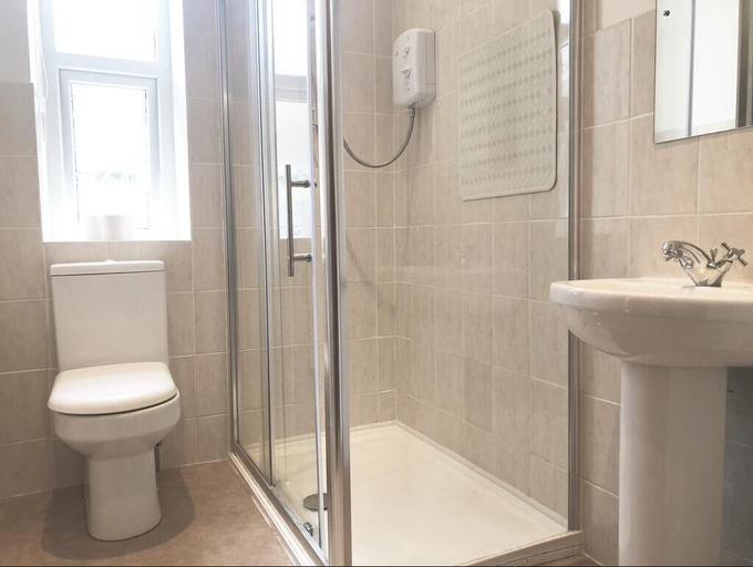 Bathroom, Anchorage Apartments 7, Cornwall