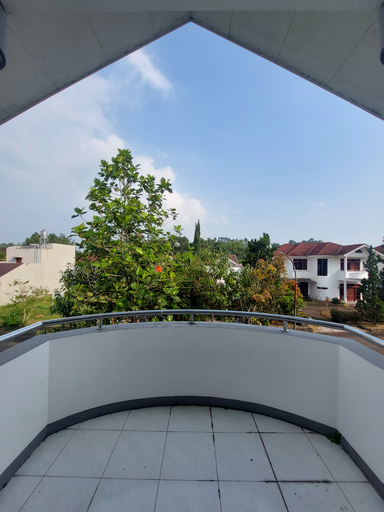 Exterior & Views 2, Jo Villa Lembang, Bandung