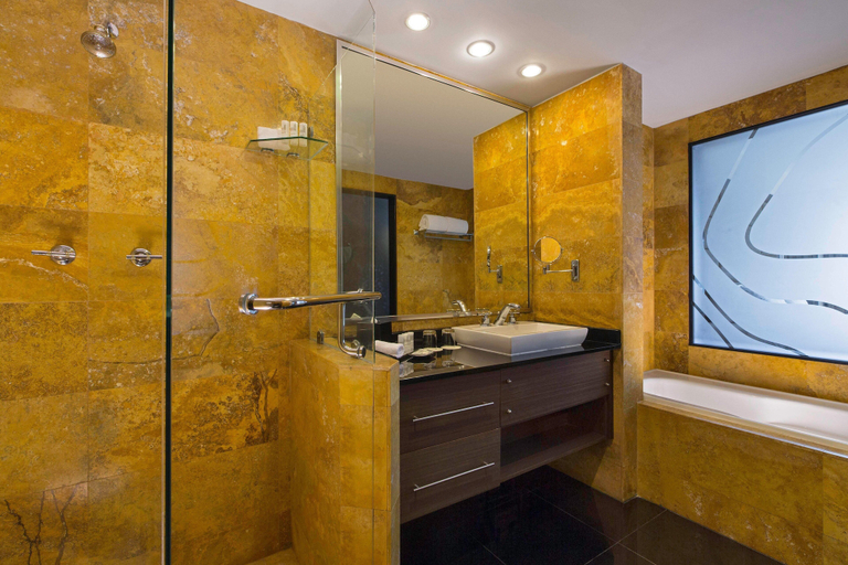 Bathroom 5, Le Meridien Panama, Panamá