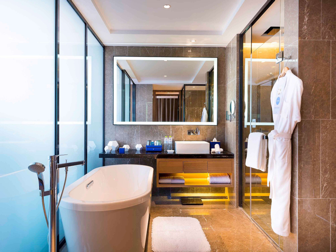 Bedroom 5, Novotel Ningbo East, Ningbo