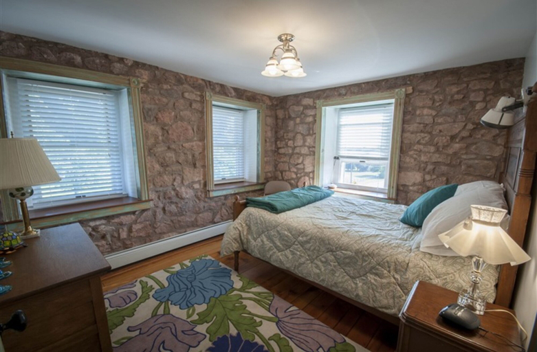 Bedroom 4, Frush Farm Bed & Breakfast, Berks