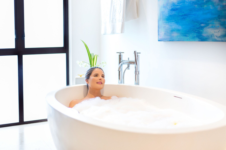 Bathroom 4, The Sandpiper