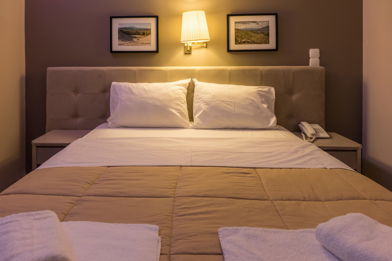 Bedroom 3, Apollon Hotel, Peloponnese