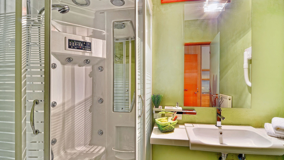Bathroom 4, Dilofo Hotel Luxury Suites, Epirus