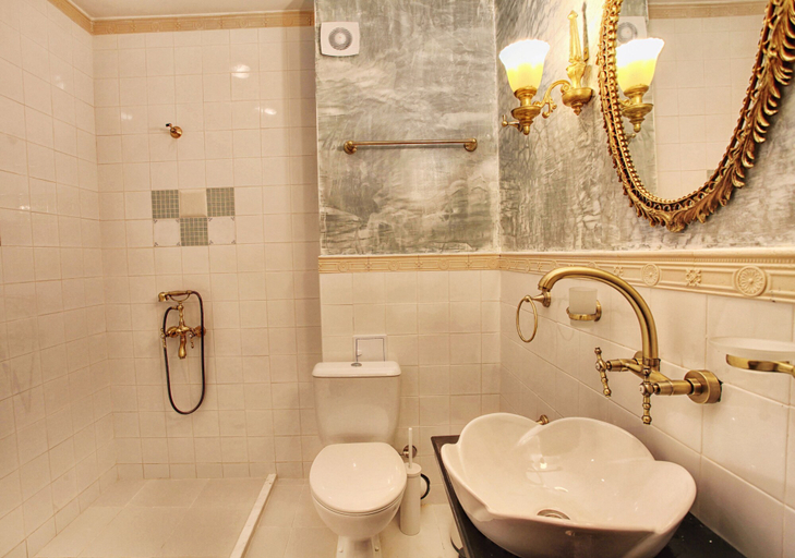 Bathroom 4, Hotel Evmolpia, Plovdiv