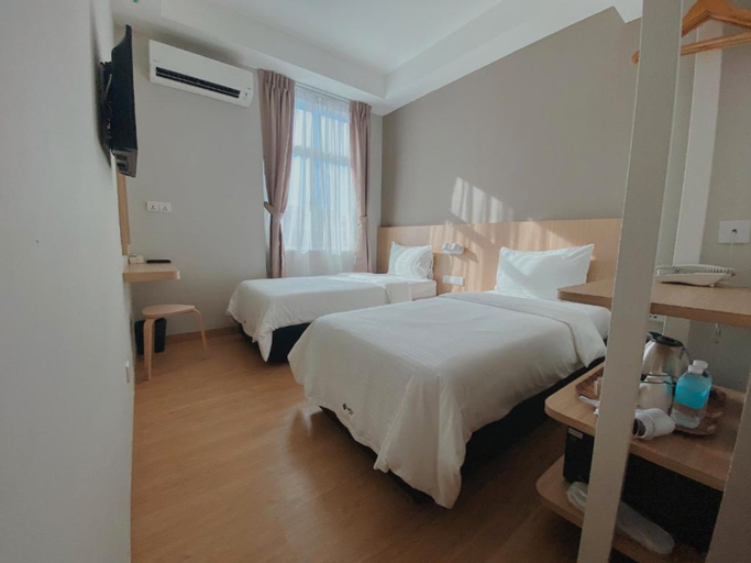 Bedroom 3, Walk In Hotel, Kota Kinabalu