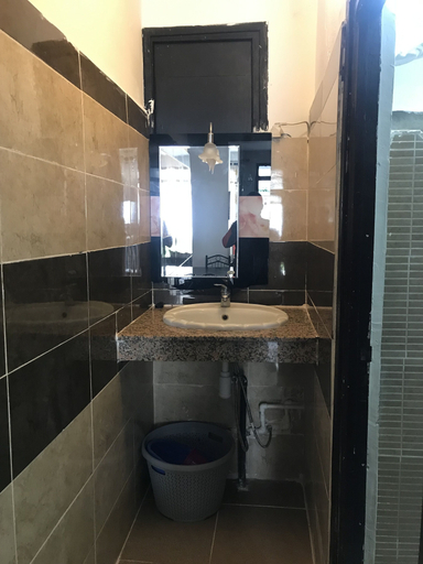 Bathroom 3, Too Many Suites, Berkane Taourirt