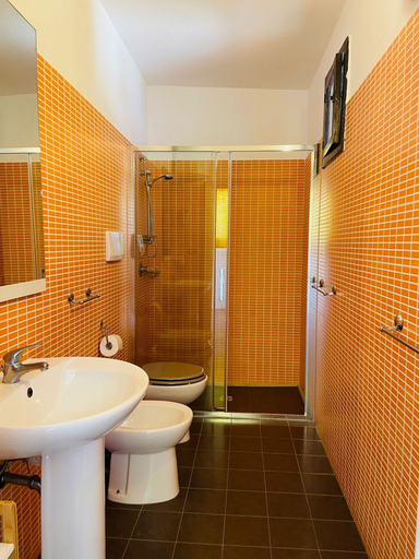 Bathroom 5, Masseria Zanzara, Lecce