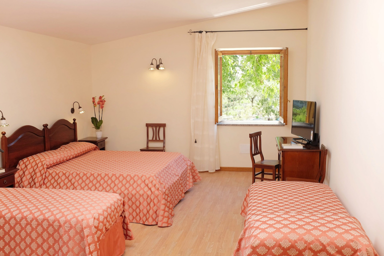 Bedroom 3, Villa Elisa, Napoli