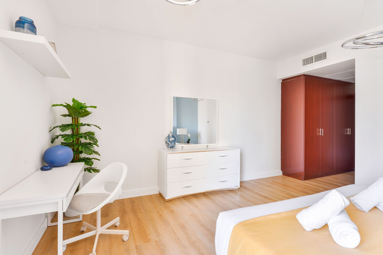 Bedroom 3, Luxury JBR - Marina View - Beach Resorts Access, Dubai