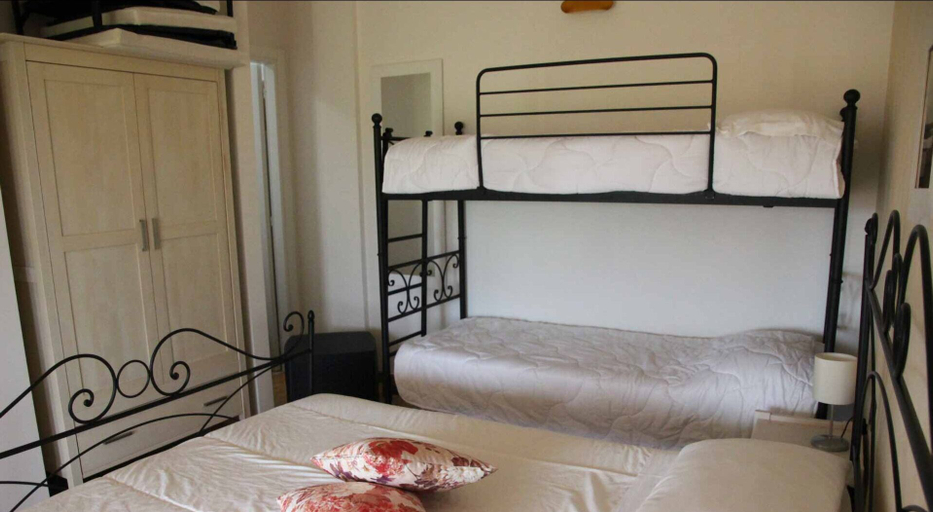 Bedroom 2, Prati di Maja B&B, Chieti