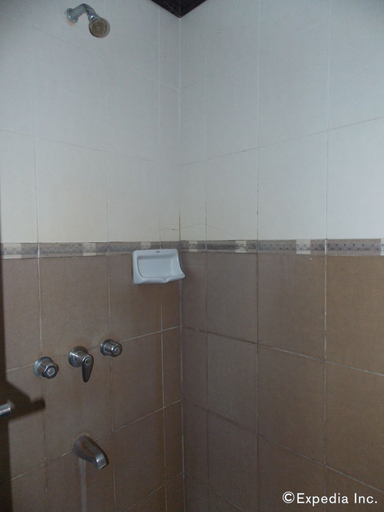 Bathroom 4, MO2 Westown Hotel Bacolod - Mandalagan, Bacolod City